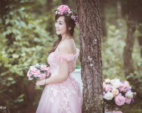 Gương mặt xinh đẹp của thiếu nữ 18 tuổi.