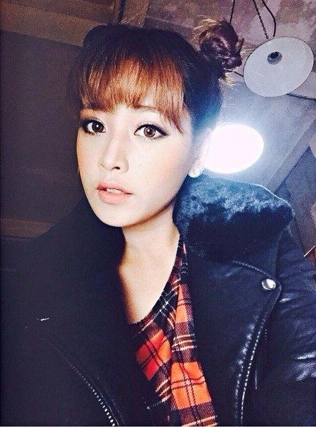 Gương mặt thanh tú, đường nét sắc sảo của Chi Pu được nhận xét giống bản gốc trong truyền thuyết.