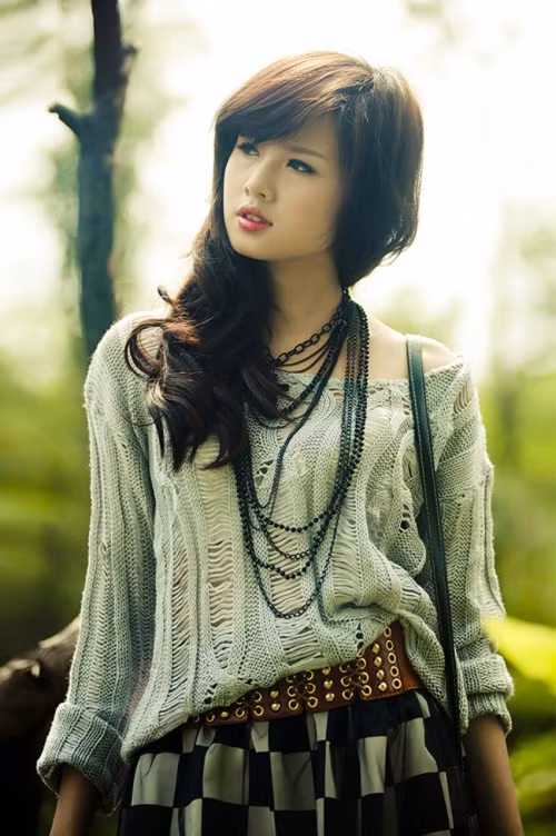 Tâm Tít là một trong những hot girl thế hệ đầu. Ít ai biết rằng, hot girl số 1 Hà Thành này chỉ cao 1m60.