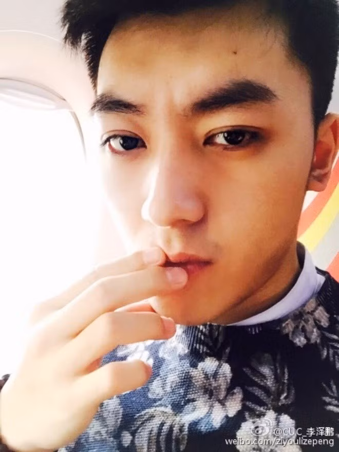 Lý Trạch Bằng rất chăm chỉ đăng ảnh hàng ngày của mình lên tài khoản cá nhân.