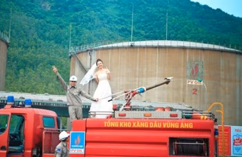 Thông qua bộ ảnh cưới để đời này, Phương Thúy, Đức Hướng muốn gửi gắm thông điệp tình yêu bình dị của họ: Hạnh phúc có được từ những điều giản đơn và tự nhiên nhất.