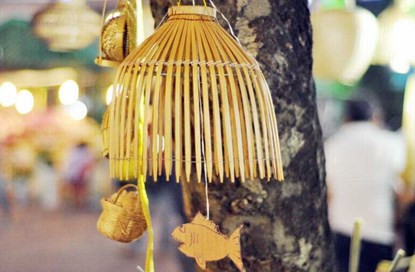 Nôm bắt cá làm bao người đến tham quan tại công viên 23 tháng 9 hồi tưởng về những ký ức cùng nhóm bạn đánh úp cá trên các dòng suối, mương nước.