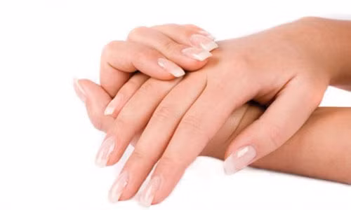 Giải mã nhũng not ruoi may man tren ban tay