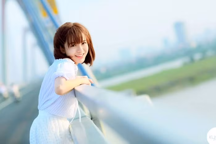 Cô cũng úp mở khả năng dấn thân sang làm nghệ thuật, dù chưa hề có kinh nghiệm gì trong lĩnh vực này