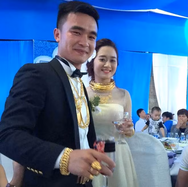 Chuyen tinh cua cap doi trong dam cuoi khung o Ha Tinh