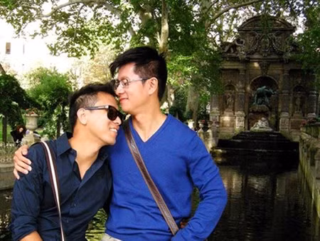 Với Thái Nguyên, anh chấp nhận bản thân một cách nhẹ nhàng và tự nhiên hơn. Khi tâm sự với gia đình, Nguyên cũng bộn bề lo âu và căng thẳng. Nhưng may mắn là anh đã nhận được lời vỗ về từ người bố tâm lý: “Bố đã biết từ lâu rồi, chỉ chờ con sẵn sàng chia sẻ nữa thôi!”.