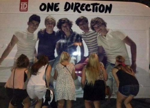 Fan nữ cuồng One Direction.