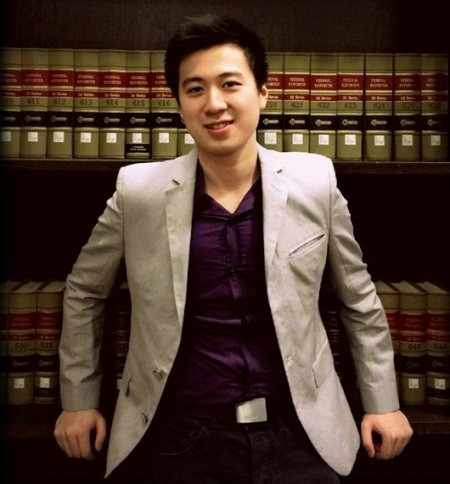 Chàng trai này cao 1m80, sở hữu gương mặt điển trai và hàng loạt thành tích khiến bạn trẻ ngưỡng mộ.