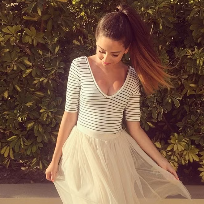 Là một chuyên gia làm đẹp, do đó 9X luôn xuất hiện với vẻ ngoài xinh xắn, hợp thời và nổi bật. Ảnh: Instagram.