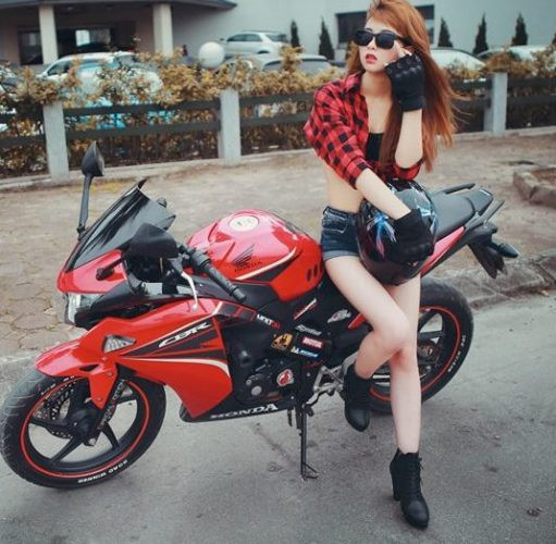 Ở phần thi này, các cô gái được thể hiện sự quyến rũ, gợi cảm và đầy cá tính của bản thân. Trong ảnh là phần thi của Nguyễn Thị Huyền Giang.