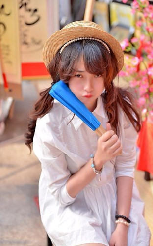 Ngắm vẻ đáng yêu của diễn viên "Phim cấp 3".