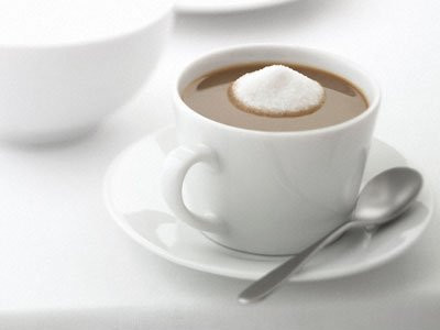 Một trong những nguyên nhân hàng đầu của bệnh tiểu đường là lượng đường ăn vào trong cơ thể quá nhiều.