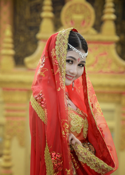 Bên cạnh đó, ngoài sở hữu nhan sắc xinh đẹp, cô bạn 9X, tốt nghiệp Khoa Sư phạm Nhạc họa trường Đại học Văn hóa Nghệ thuật Quân Đội, cũng sở hữu thành tích học tập đáng nể với 4 năm liền là sinh viên giỏi và tích cực tham gia nhiều hoạt động của trường.