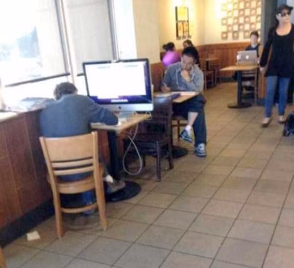 Anh thích chơi trội.