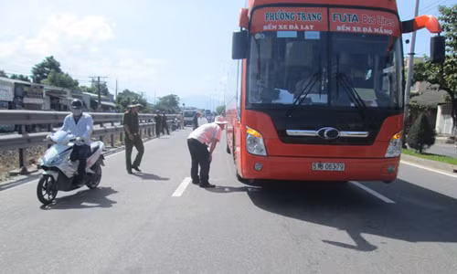 Vua tot nghiep dai hoc, nam thanh nien bi xe tong tu vong