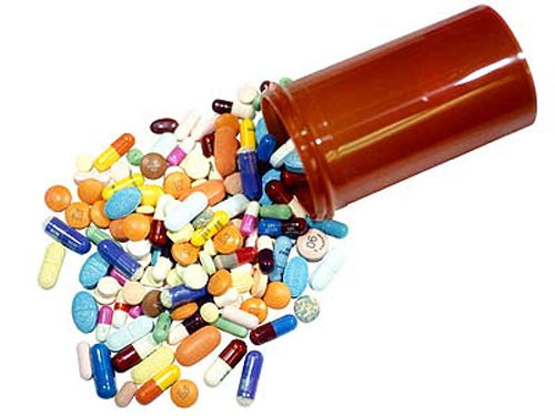 Đối với bất kỳ loại hormone điều trị nội tiết tố nào, ngay cả khi nó được dán nhãn “hoàn toàn từ thiên nhiên” thì bạn vẫn cần phải có hướng dẫn của bác sĩ. Họ sẽ đảm bảo kê đơn cho bạn đúng loại hormone và đúng liều dùng bạn cần.