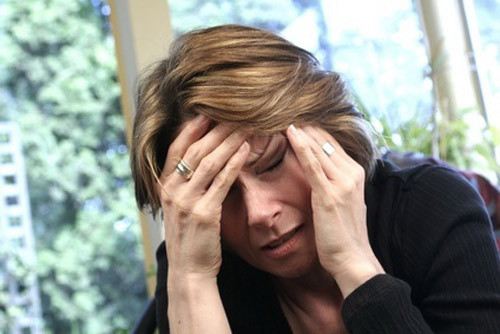 Những ai không nên ăn cà pháo? Trước hết là người suy nhược cơ thể. Người xưa thường có câu “1 trái cà bằng 3 chén thuốc”. Ý nói cà rất độc. Do đó, những người đang bị ốm nếu ăn cà vào sẽ làm tăng cảm giác mệt mỏi, khó chịu, khiến bệnh nặng thêm.