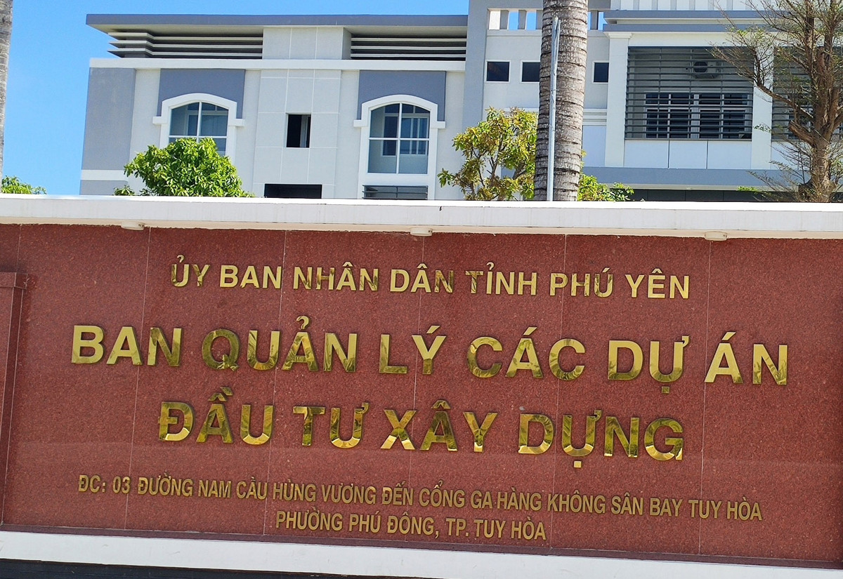Phú Yên: Gói thầu sửa chữa nhà văn hóa Diên Hồng về tay ai? - Hình 2 Phu Yen: Goi thau sua chua nha van hoa Dien Hong ve tay ai?-Hinh-2