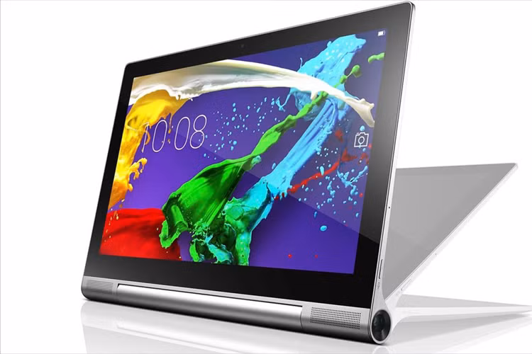  4. Lenovo Yoga Tablet 2: Lenovo Yoga Tablet 2 sử dụng màn hình IPS 8-inch sắc nét, trọng lượng khá nhẹ, trông mỏng nhưng chắc chắn. Đồng thời thiết bị này của Lenovo còn ghi điểm với bộ loa stereo và rất vừa giá.