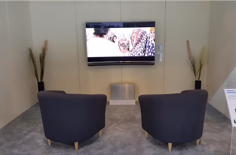 Hướng đến sự trang nhã và tinh gọn, bộ loa này gần như vô hình nhưng vẫn cho âm thanh đủ đầy và chi tiết. (còn tiếp...)