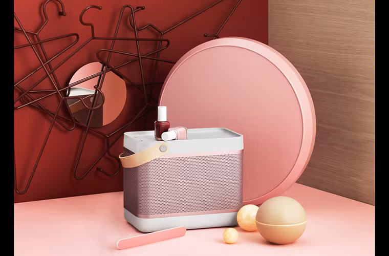 Thùng loa được làm với nhiều màu sắc khác nhau để người dùng tuỳ ý lựa chọn.