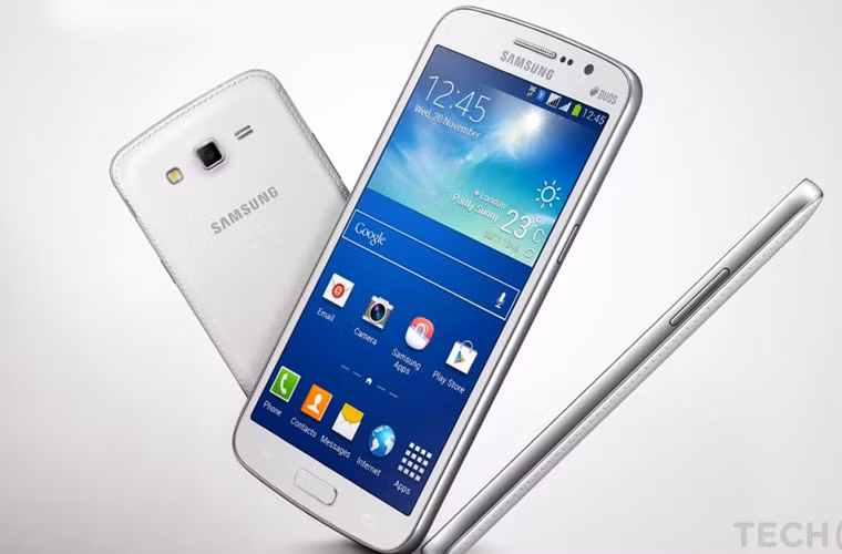 Nếu thích xem phim trên điện thoại thì đây là một thiết bị đáng để sở hữu. Với Camera 8MP, Galaxy Grand II còn được bổ sung thêm nhiều tính năng hữu ích như tự động lấy nét, chống rung, nhận diện khuôn mặt và nụ cười, chụp nhanh, chụp toàn cảnh cùng nhiều chế độ khác nhau cho người dùng lựa chọn, giúp lưu lại những hình ảnh đẹp. Giá tham khảo: 5,49 triệu đồng.