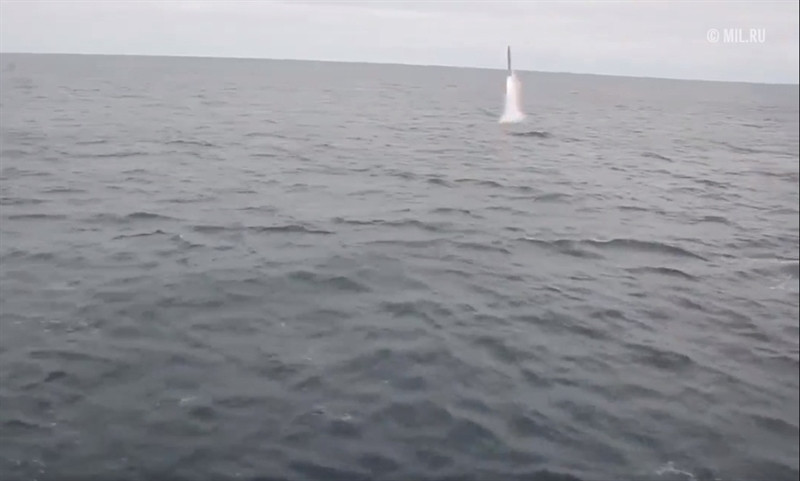 Trong khoa mục bắn đạn thật diệt mục tiêu giả định là tàu ngầm đối phương, chiến hạm Đô đốc Kasatonov đã khai hỏa ngư lôi RPK-6 Vodopad.