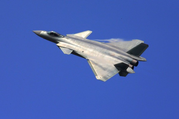 Có thể trong tương lai Nga sẽ học hỏi cả thiết kế này từ Cheng du J-20 để ứng dụng cho Su-57, bởi dù sao trong danh sách tiêm kích tàng hình đã trực chiến thì chiếc Felon của Nga vẫn đang chậm chân nhất.