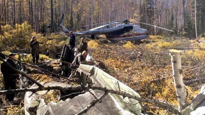 Tai nạn nói trên của Su-57 được cho là ít nhiều liên quan đến động cơ, khi hiện tại nó chưa được trang bị "trái tim" đủ chuẩn đó là loại Izdeliye 30, mà đang phải tạm thời sử dụng động cơ AL-41F1S vốn dành cho tiêm kích thế hệ 4,5 Su-35.