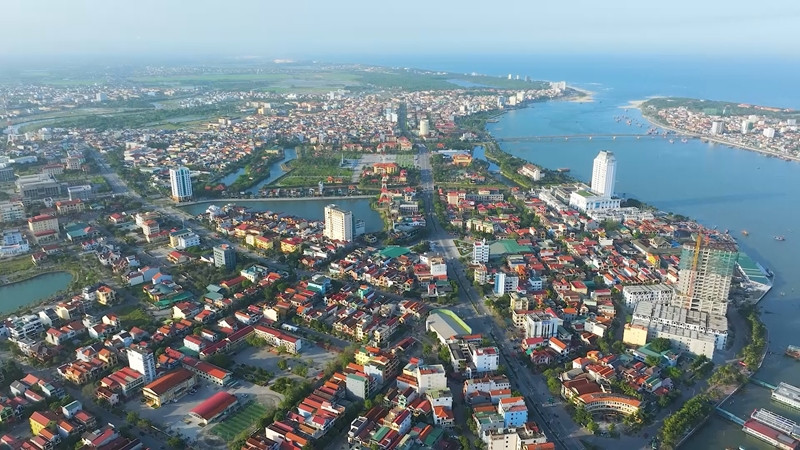 Quảng Bình thông qua kế hoạch sắp xếp, tinh gọn tổ chức bộ máy - Hình 2 Quang Binh thong qua ke hoach sap xep, tinh gon to chuc bo may-Hinh-2