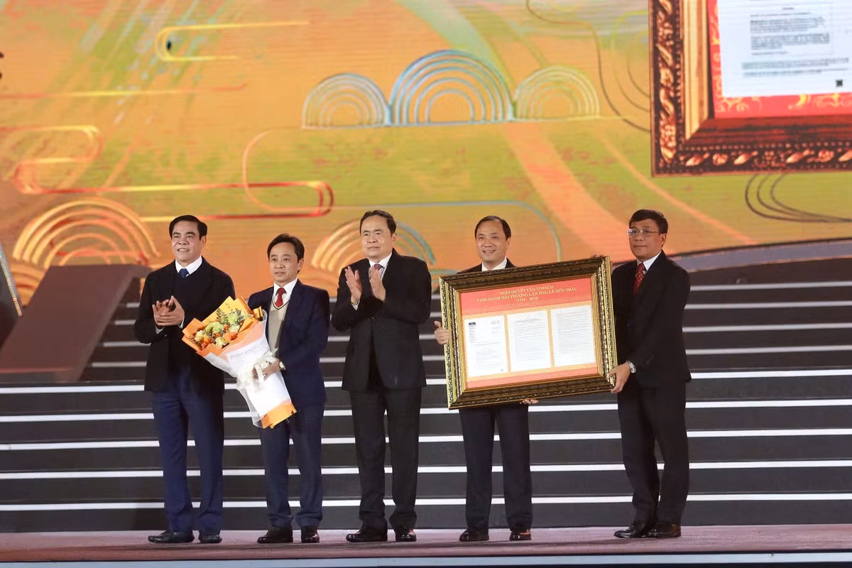 Ky niem 300 nam ngay sinh Hai Thuong Lan Ong Le Huu Trac-Hinh-2