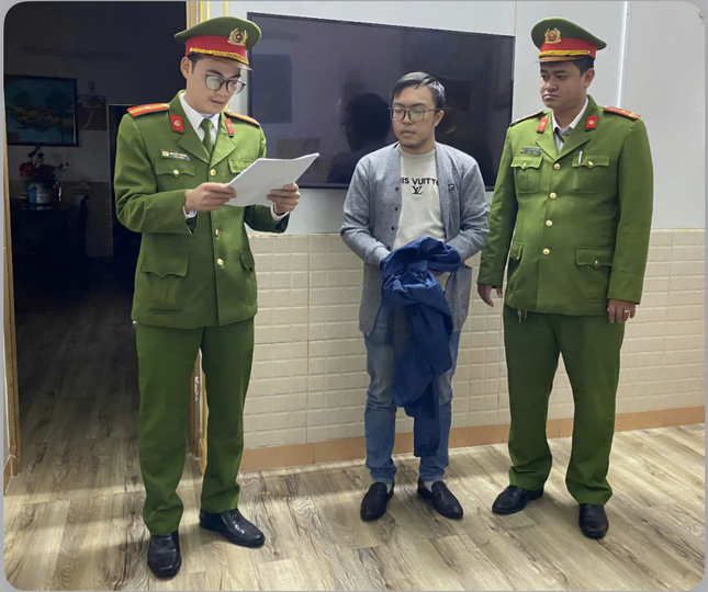 Khởi tố đối tượng lạm dụng chức vụ chiếm đoạt hơn 1 tỷ đồng Khoi to doi tuong lam dung chuc vu chiem doat hon 1 ty dong