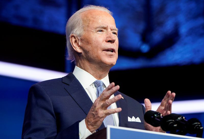 Theo một quan chức cấp cao trong chính quyền Mỹ, Tổng thống Biden tin rằng Mỹ đã đạt được mục tiêu đặt ra từ khi bắt đầu cuộc chiến tại Afghanistan năm 2001 và giờ họ muốn tập trung để có thể đối phó với "những mối đe dọa và thách thức trong năm 2021”, bao gồm sự cạnh tranh với Trung Quốc, dịch COVID-19 bùng phát và mối đe dọa khủng bố ở nhiều quốc gia hay trong các lĩnh vực mới như không gian mạng,... Ảnh: Reuters.