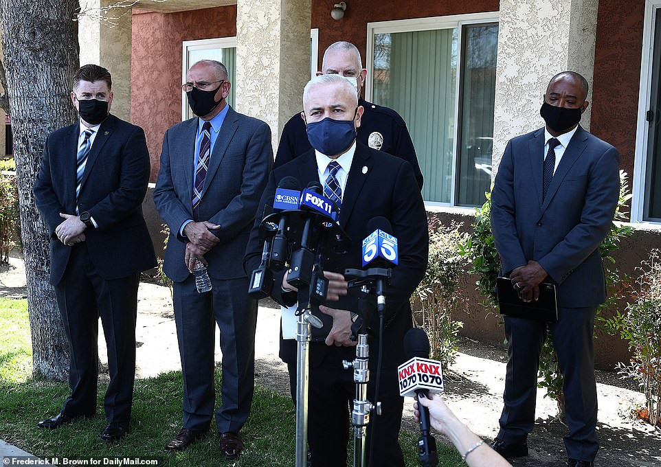 Các nhà điều tra sau đó xác định người mẹ là nghi phạm trong vụ án. "Tại thời điểm này, cô ấy là nghi phạm chính, song cũng không loại trừ những người khác", cảnh sát Raul Rovel cho biết. Ảnh: Daily Mail.