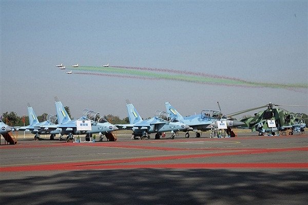 Can cu khong quan cua Myanmar bi doi ten lua