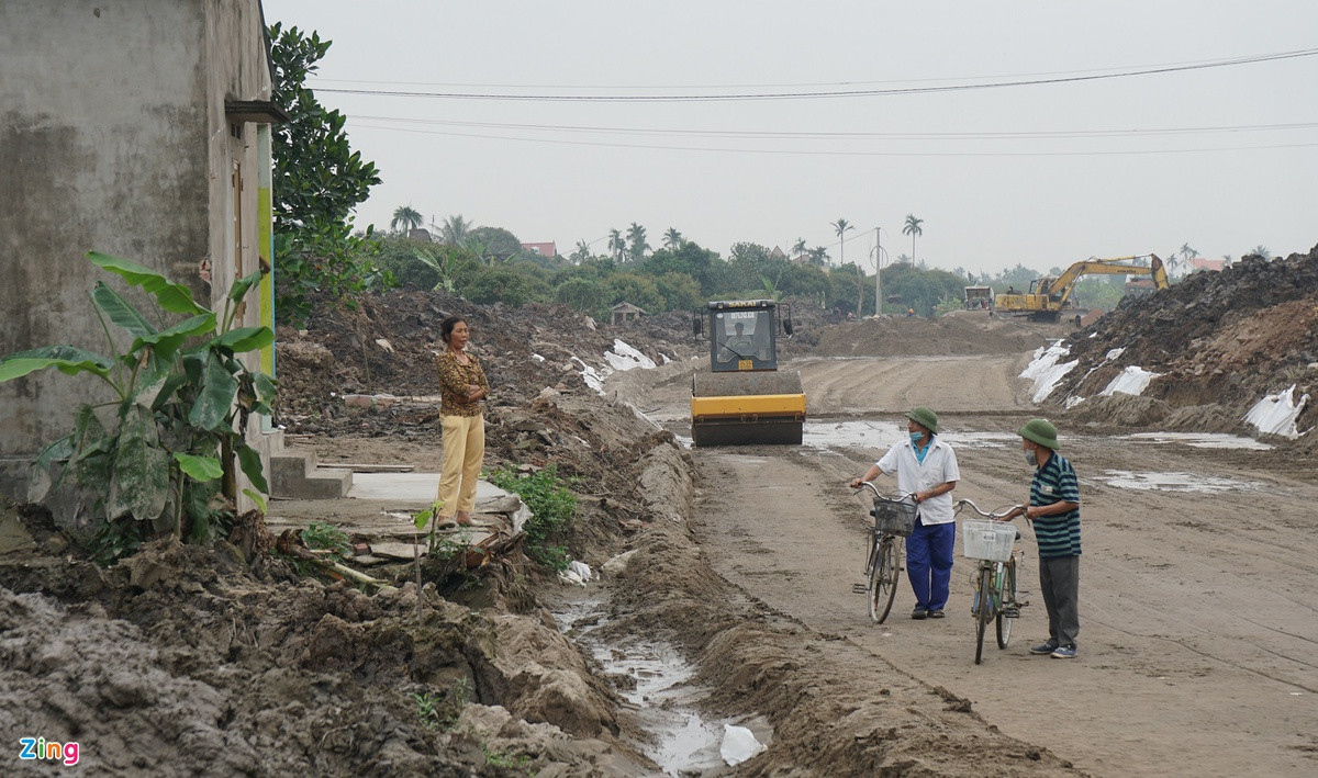 Đến nay, 6 hộ chưa nhận bồi thường vì các lý do mức bồi thường thấp, đề nghị giao đất tái định cư, đề nghị giao đất mới không qua hình thức đấu giá quyền sử dụng đất,...