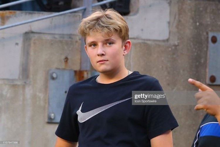 Barron Trump thông thạo cả tiếng Anh và tiếng Slovenia. Ảnh: Getty.