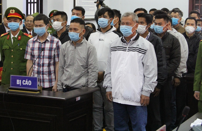 Dai gia xang gia Trinh Suong va 38 dong pham hau toa sang nay-Hinh-2