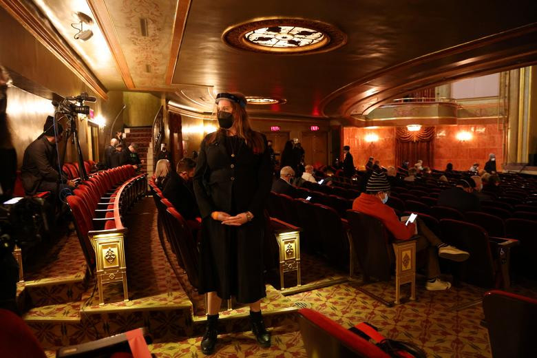 Bat ngo cuoc song ve dem o thanh pho New York