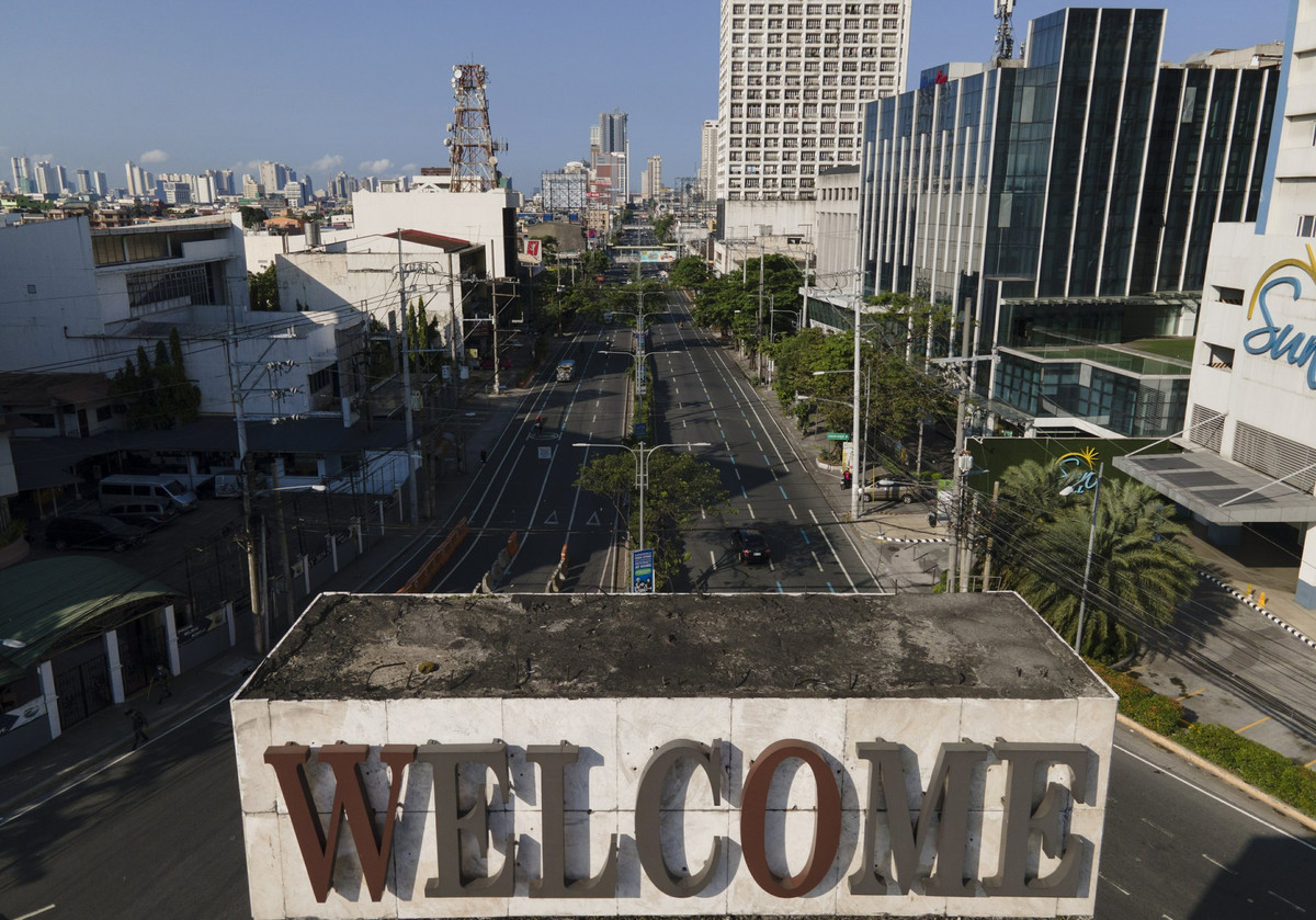 Trước đó, Philippines từng áp đặt lệnh phong tỏa trong nhiều tháng.