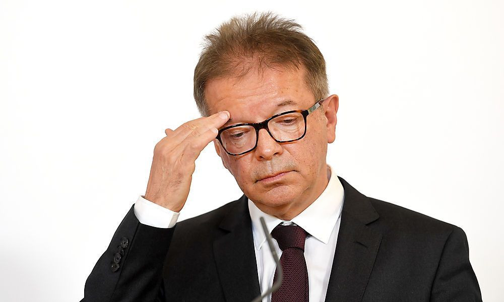 Trên cương vị Bộ trưởng Y tế Áo, ông Rudolf Anschober đã góp phần giúp đất nước khống chế thành công làn sóng bùng phát dịch đầu tiên. Ảnh: NE.