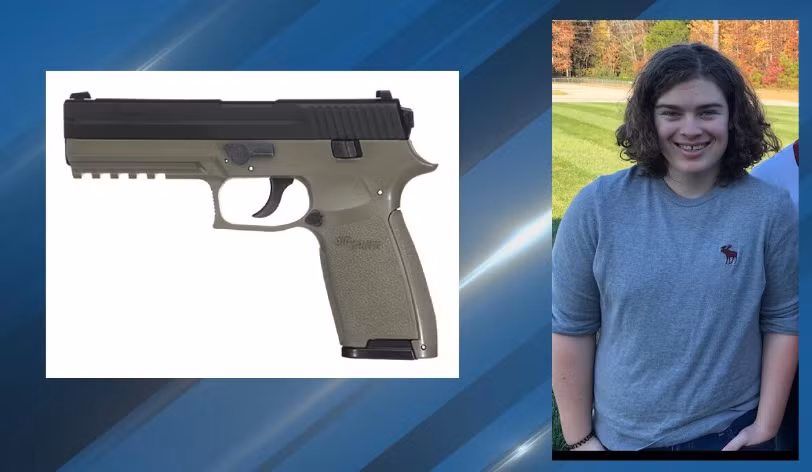 Đại tá Woodrow Jones cho biết cảnh sát đã đến hiện trường sau vài phút và phát hiện một thiếu niên, được xác định là Peyton Ham (ảnh), mang theo súng và một con dao. Ảnh: FB.