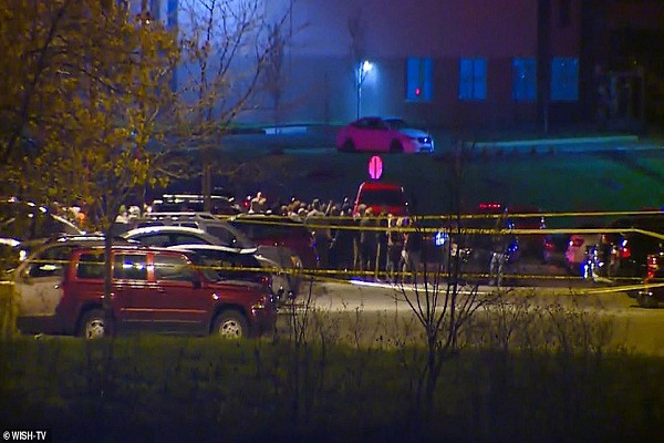 Ít nhất 8 người thiệt mạng và nhiều người khác bị thương trong vụ tấn công. Kẻ xả súng được cho là đã tự sát sau khi gây án. Cảnh sát tìm thấy thi thể nghi phạm vào lúc 23h23 đêm 15/4.