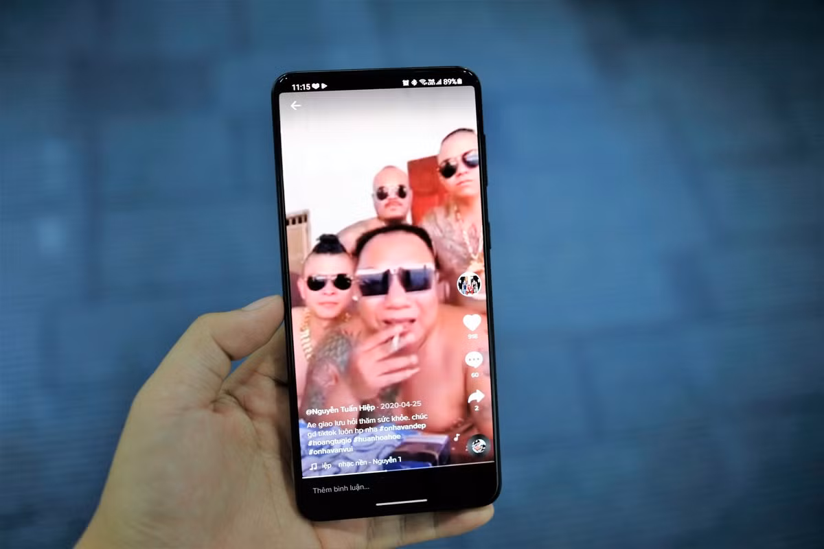 Phu Le, Huan “Hoa Hong” va nhieu giang ho mang do bo sang TikTok