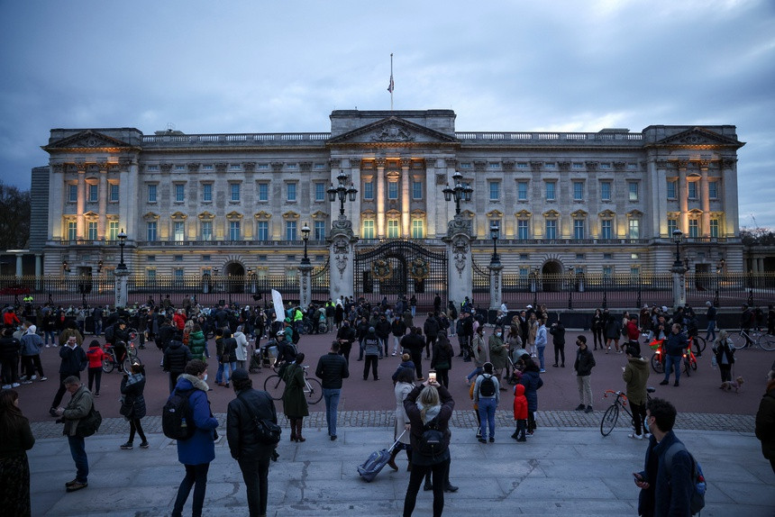 Tang le cua Hoang than Philip chi co 30 khach, thay vi 800-Hinh-3