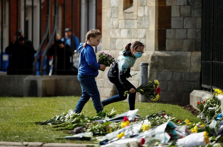 Anh: Nguoi dan Anh nghen ngao tuong nho Hoang than Philip-Hinh-2