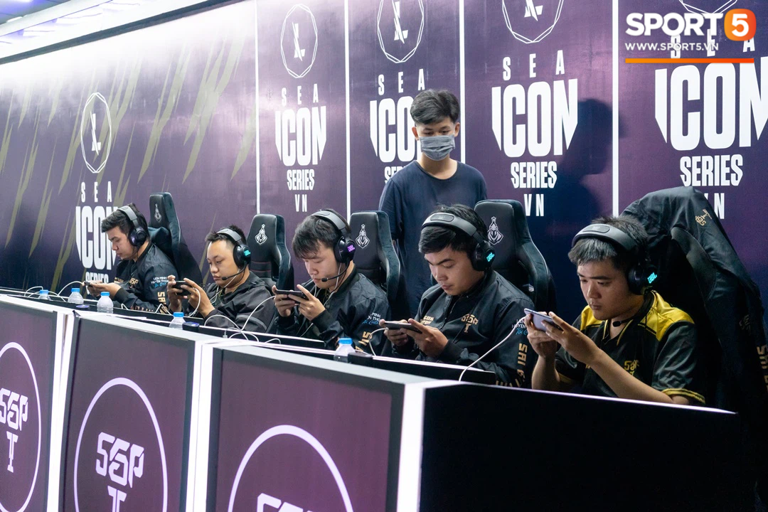 Với chiến thắng 3-1 trước RSG, SGP đã xuất sắc nối dài chuỗi bất bại lên con số 3. Đội nhà càng thi đấu càng hay và chứng tỏ rằng họ có mặt ở vòng bảng hoàn toàn xứng đáng.