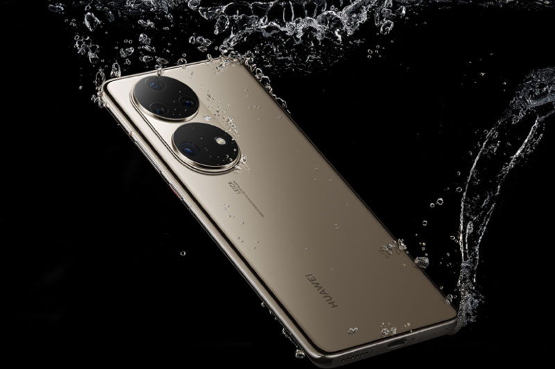 P50 Pro có khả năng kháng bụi, kháng nước theo tiêu chuẩn IP68 giúp nó có thể ngâm nước ở độ sâu 1,5 m trong 30 phút.