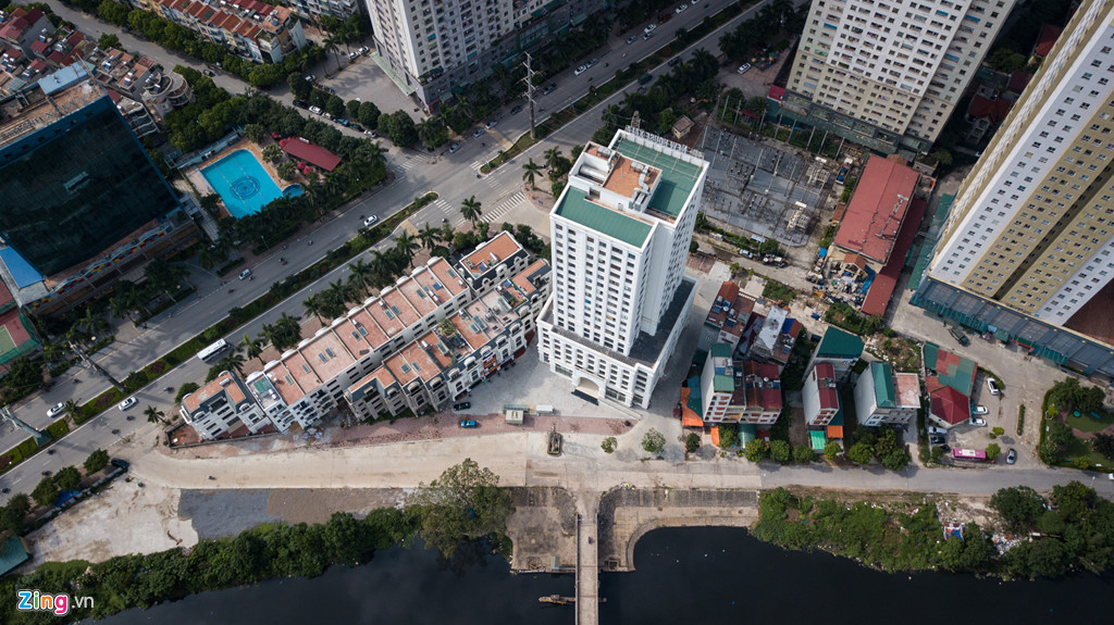 Ngày 11/6, Thủ tướng Nguyễn Xuân Phúc đã yêu cầu Thanh tra Chính phủ thanh tra toàn diện các dự án của Công ty cổ phần thương mại và dịch vụ Lã Vọng cùng các đơn vị thành viên trên địa bàn TP. Hà Nội. Chính phủ muốn làm rõ phản ánh việc doanh nghiệp này cùng các đơn vị thành viên được ưu ái giao nhiều khu "đất vàng" tại Hà Nội không qua đấu giá quyền sử dụng đất theo quy định.