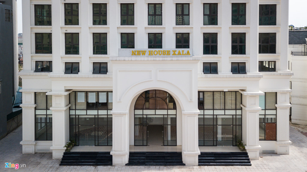 Trên khu đất này, New House Xa La hiện đã xây dựng khu nhà biệt thự liền kề, khu mua sắm và chung cư cao cấp.